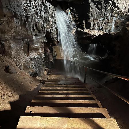 Coelbren Entire Venue With Accommodation Sleeps Up To 19 - Waterfall Country Escape Wales מראה חיצוני תמונה