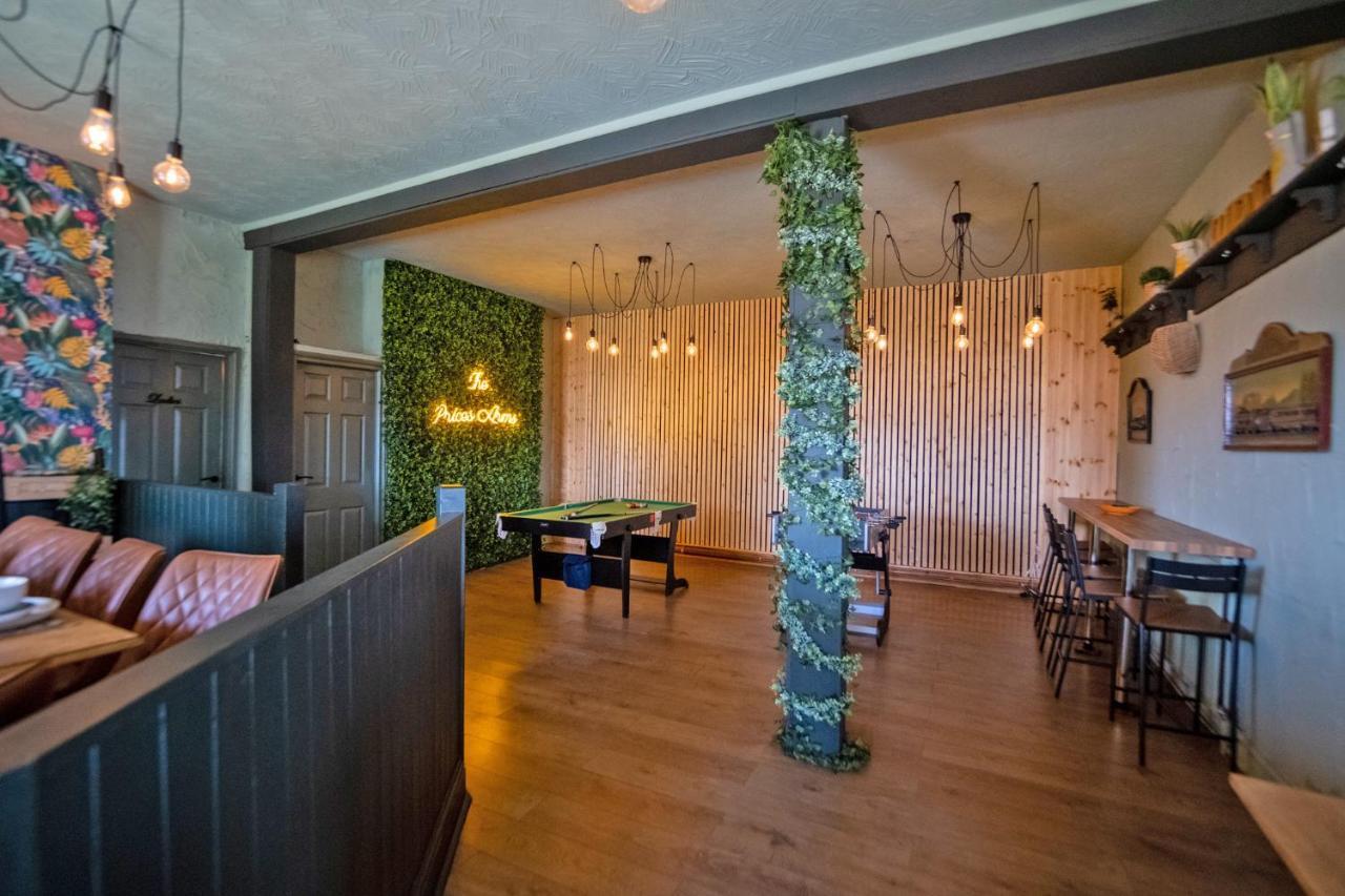 Coelbren Entire Venue With Accommodation Sleeps Up To 19 - Waterfall Country Escape Wales מראה חיצוני תמונה