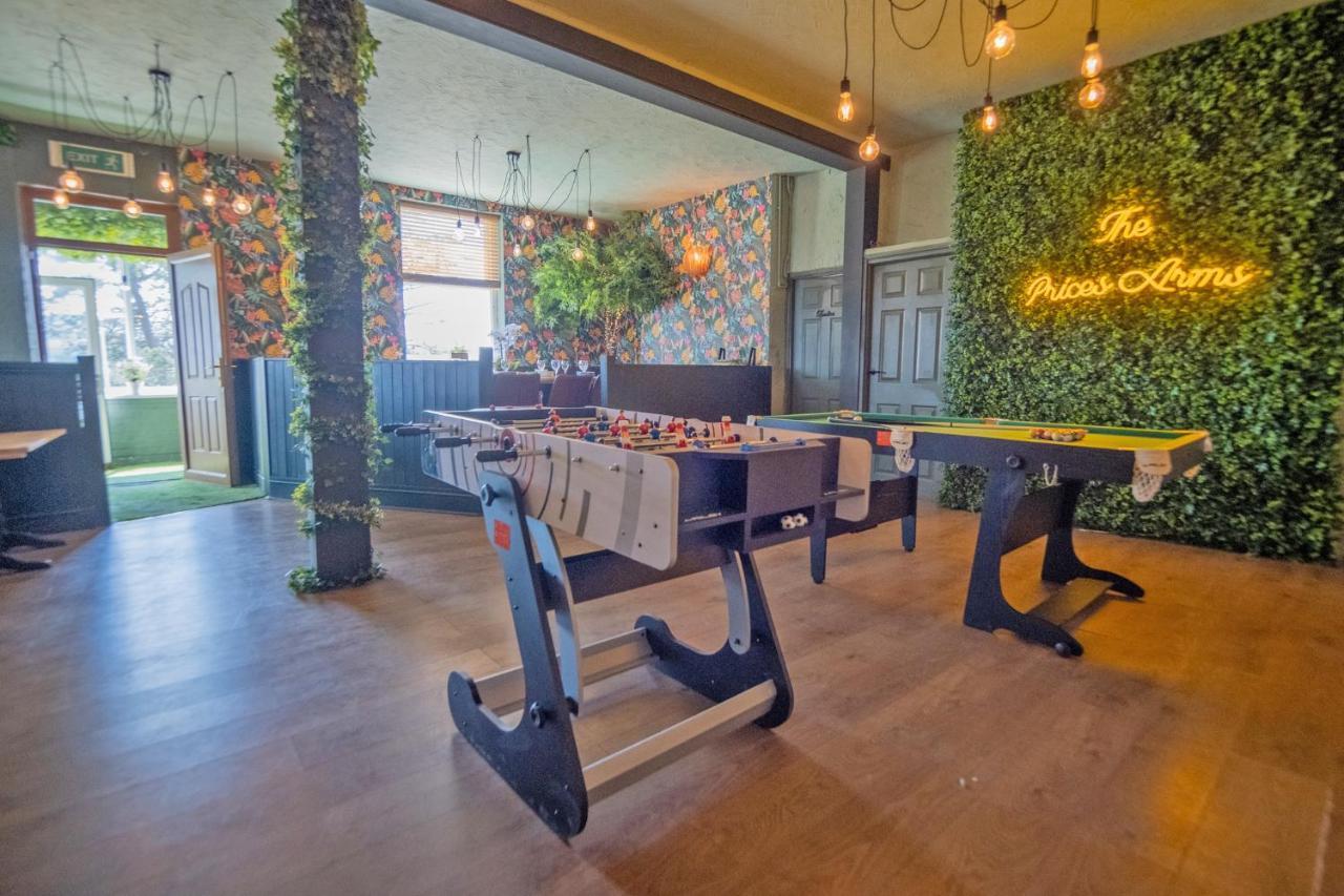 Coelbren Entire Venue With Accommodation Sleeps Up To 19 - Waterfall Country Escape Wales מראה חיצוני תמונה